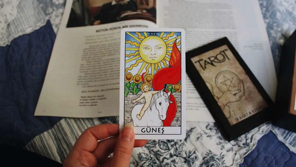 History and Introduction to the Tarot